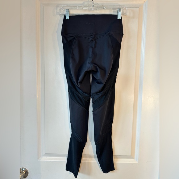 Oceans Apart Spell Out Mesh Design Hi- Waisted Compression Athletic Leggings, S - Picture 2 of 11